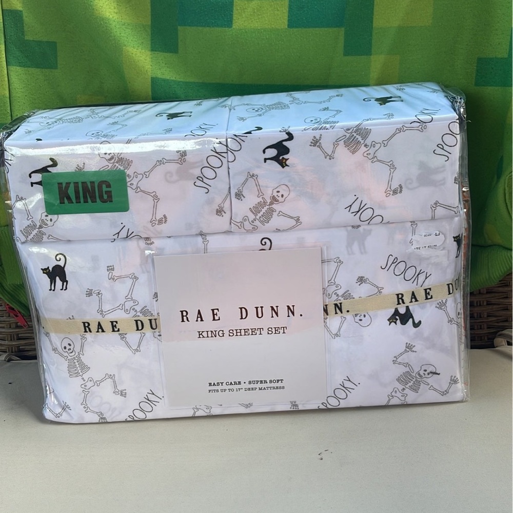 COPY - Rae Dunn king sheets set